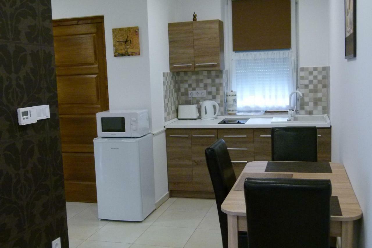 Wolf House Apartman Zalaegerszeg Exterior photo