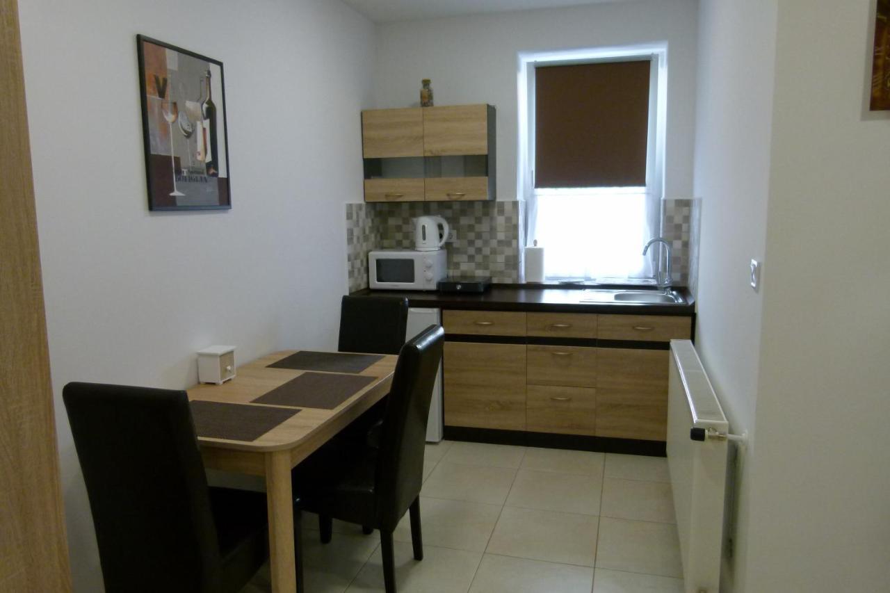 Wolf House Apartman Zalaegerszeg Exterior photo