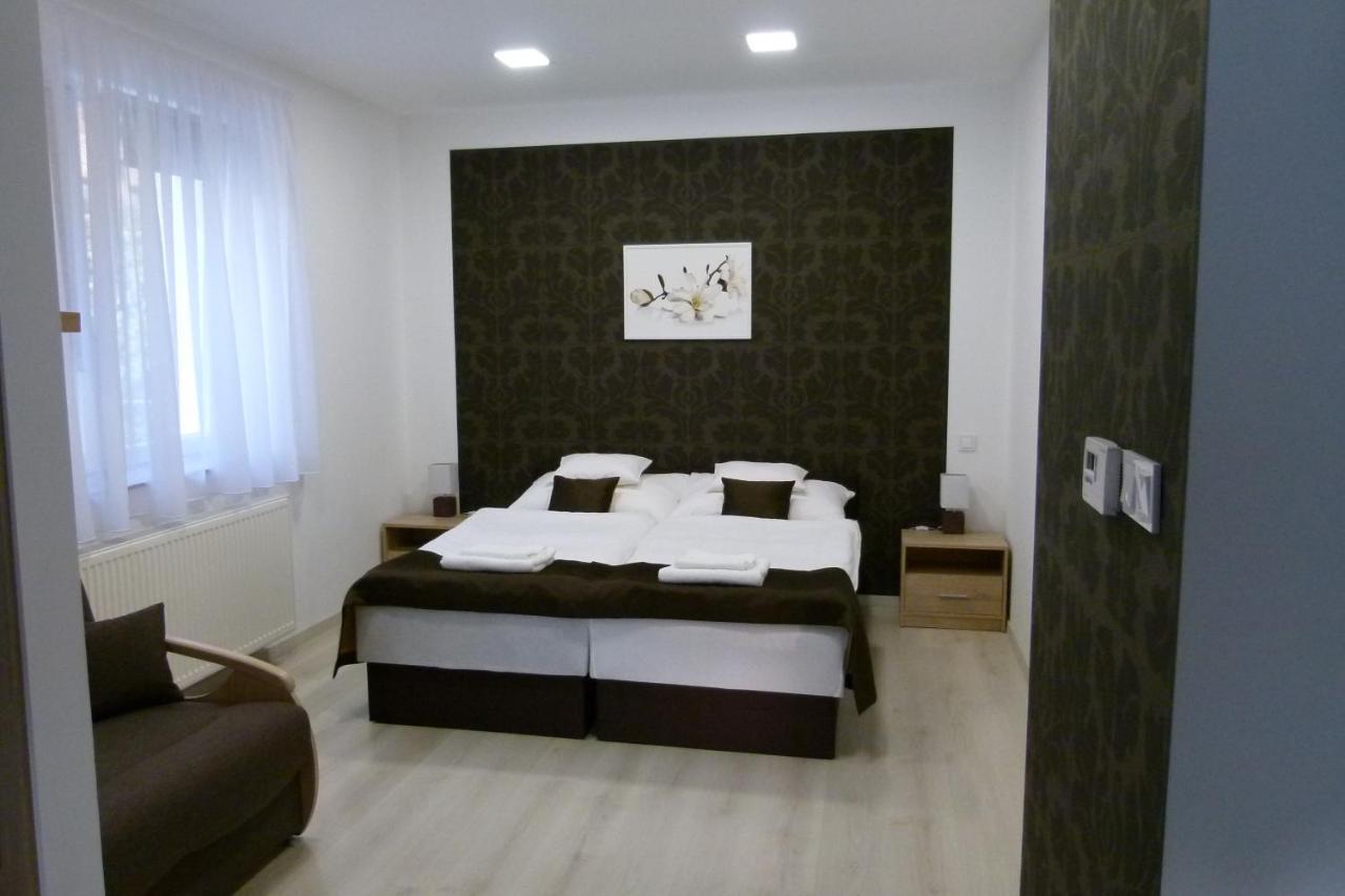 Wolf House Apartman Zalaegerszeg Exterior photo